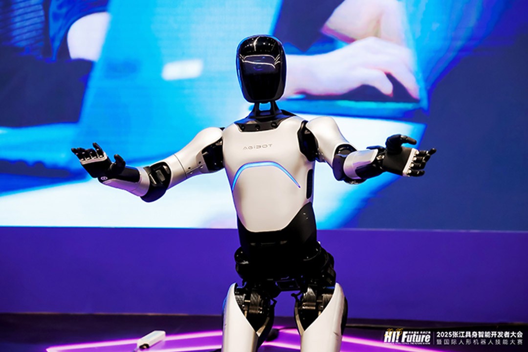 米兰电竞远征A2成全球首个同时拥有中美欧认证的人形机器人